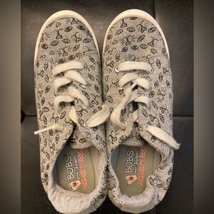 Bobs From Sketchers Beach Bingo Sneakers Van Gato (Cat) Size 8